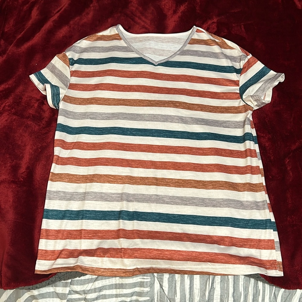 Woman’s SMALL tshirt